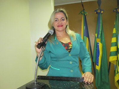 LUCIANA MARTINS.JPG