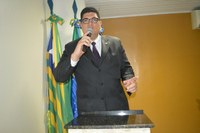 Vereador Marcelo Mota (PDT) em tribuna na Câmara diz que uso da madeira doada pelo IBAMA merece investigação Federal 
