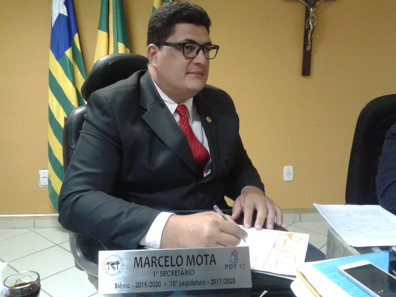 Vereador Marcelo Mota (PDT) Solicita uma Ambulância e reforço Policial para os Jogos no Estádio Municipal 