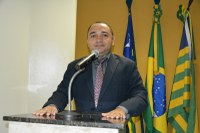 Vereador Presidente Tharlis Santos (PSD) cobra limpeza nos bairros Coqueiro e Vila Parnaíba 