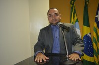 Vereador Tharlis Santos - PSD, pede adequações de mobilidade na casa de Guadalupe em Teresina
