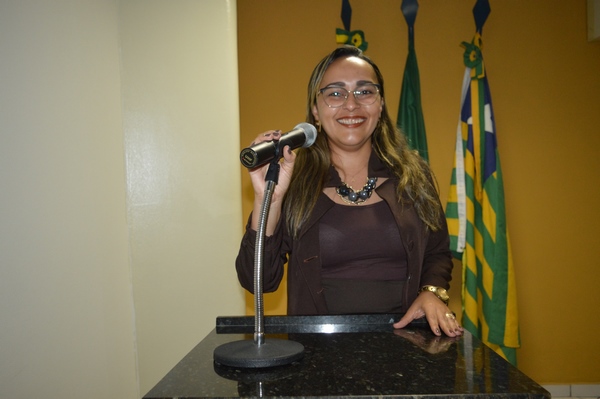 Vereadora Hélvia Almeida - PSD, destaca esforço da Prefeitura em negociar débito deixado pela gestão anterior