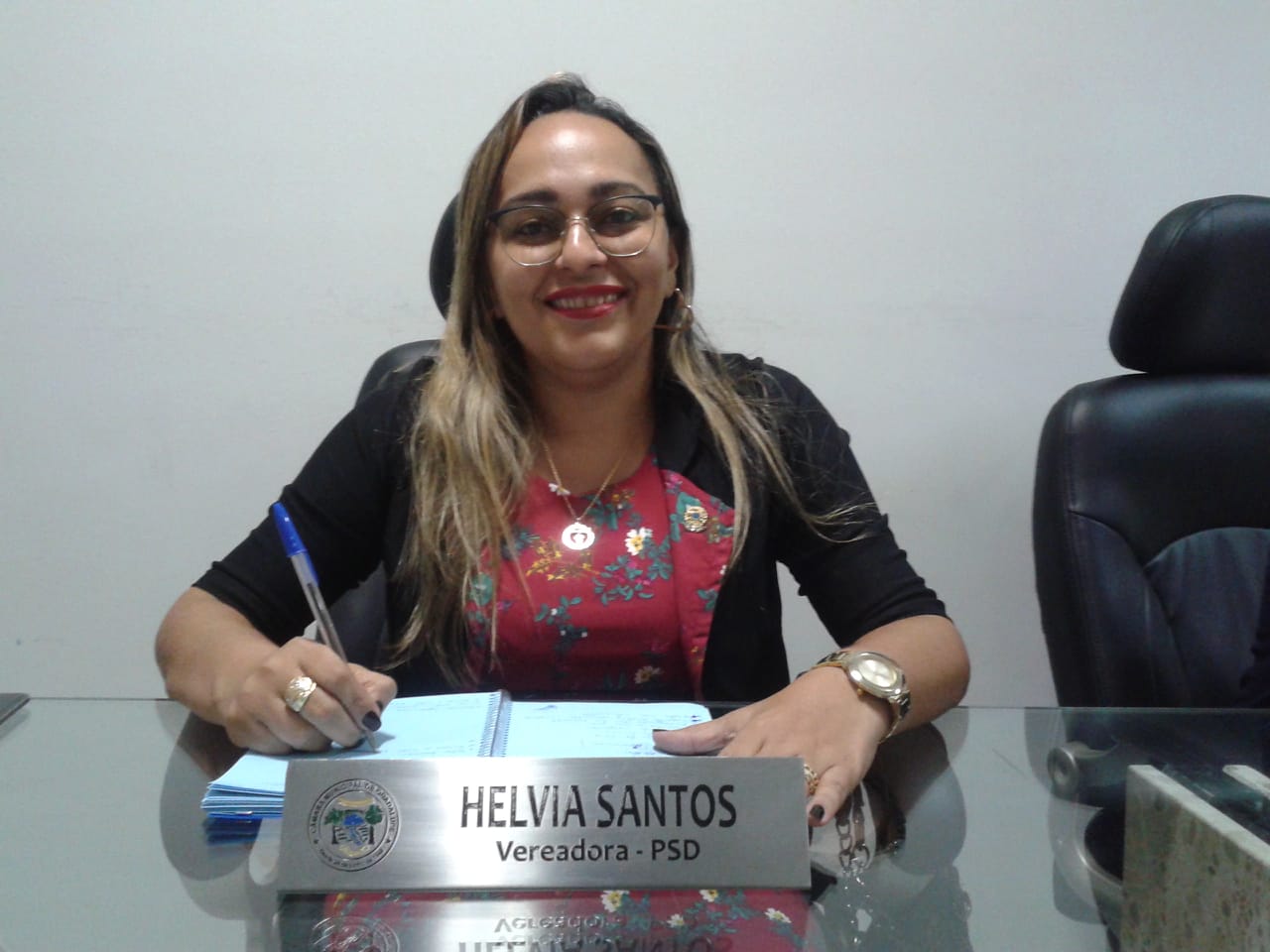 Vereadora Hélvia Almeida (PSD)  Em uso da tribuna  solicita a doação de equipamentos esportivos para os times do Município como adulto e infanto-juvenil 