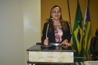 Vereadora Hélvia Almeida - PSD, indica premiação nota 10 para servidores