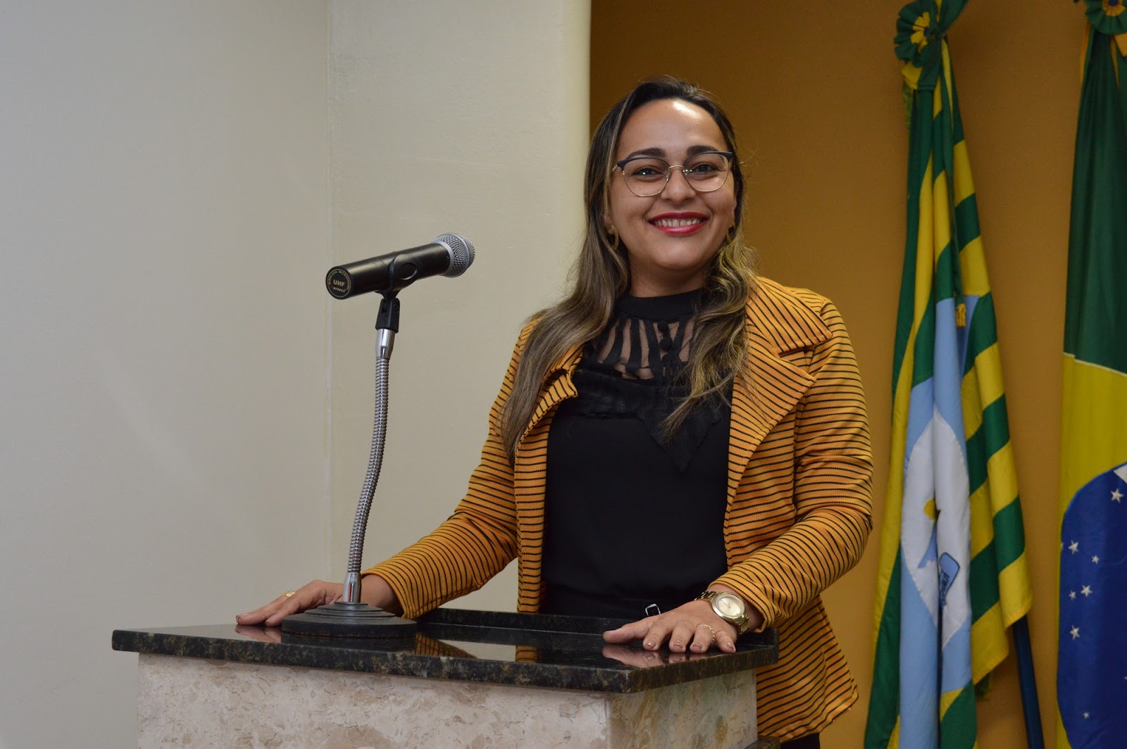 Vereadora Hélvia Almeida (PSD) Solicita através de indicativo  aquisição de mudas nativas para reflorestamento no Município 