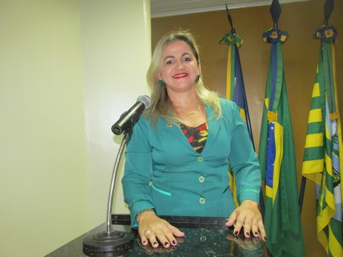 Vereadora Luciana Martins anuncia expedição de CTPS em Guadalupe