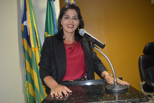 Vereadora Surama Martins - DEM, parabenizou apostolado da oração pelos 30 anos de evangelização